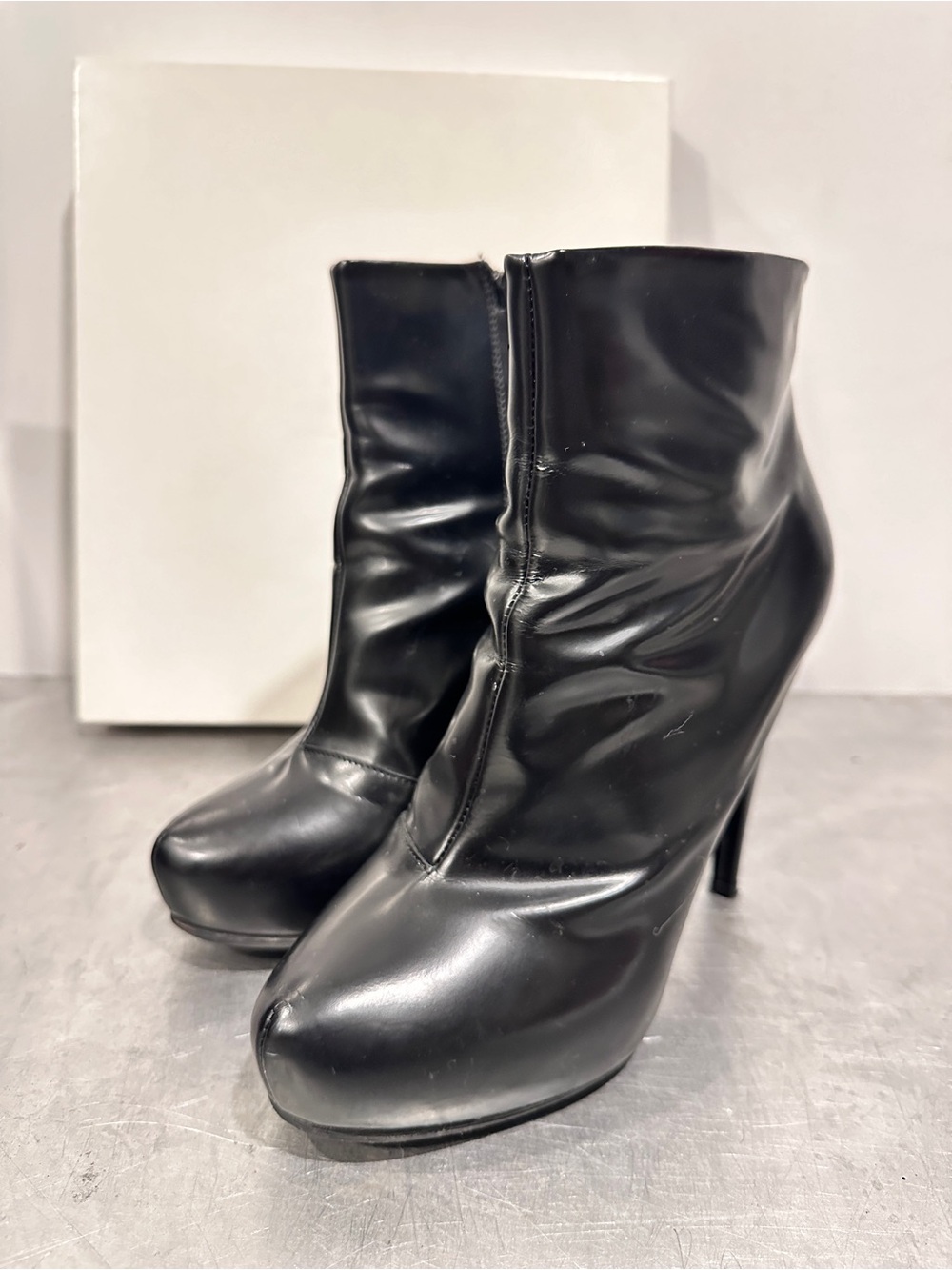 Maison Margiela Curved Heel Calf Leather Boots